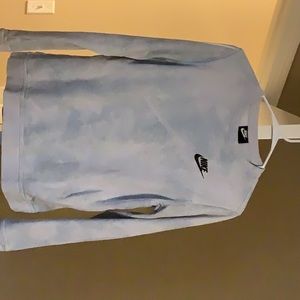 Nike sweater.(juniors)